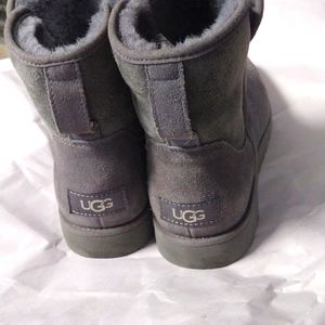 Ugh gray boots Sz 7 US